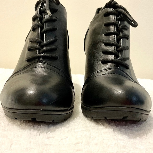 WHITE MOUNTAIN BLACK SAMMIE OXFORD LACE UP HIGH HEEL ANKLE BOOTS SZ 7.5 - Picture 12 of 12